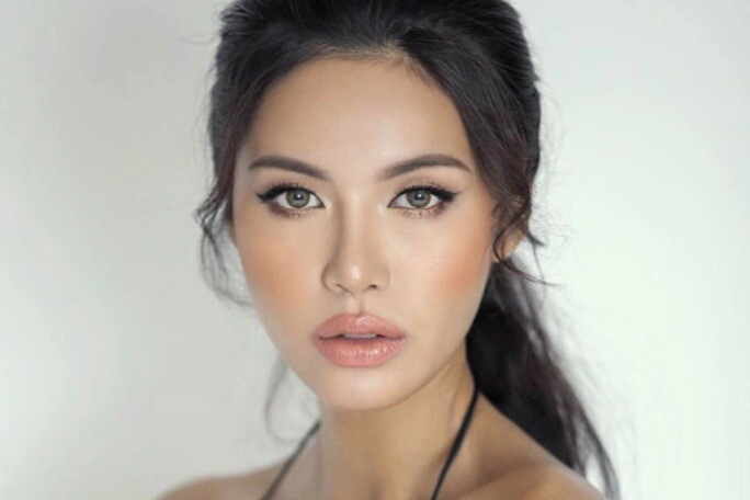 Hoa hậu việt có con ở tuổi 18 là cô giáo của loạt chân dài đình đám vẫn miệt mài tìm kiếm danh hiệu nhan sắc - 1