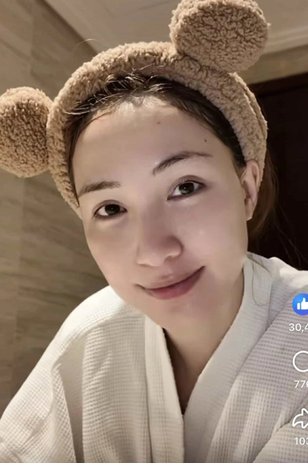 Hòa minzy tự tin khoe mặt mộc với fan ai cũng khen vì quá mịn màng - 2