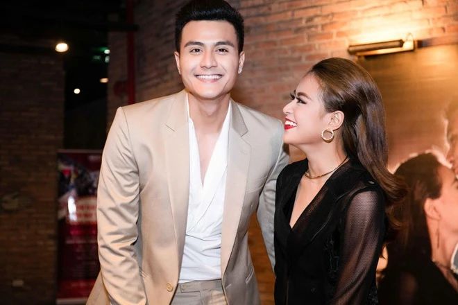 Hoàng thùy linh và 4 quý ông đặc biệt nhất sự nghiệp người điều hành 3 công ty người phải trải qua 20 ca phẫu thuật - 4