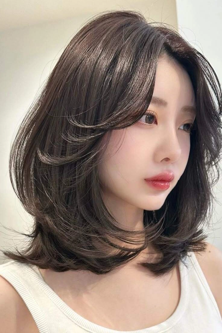 Hội con gái gen z đang mê mệt kiểu tóc cánh bướm vừa dễ vừa khó đẹp nhưng không phải ai cũng để được - 6