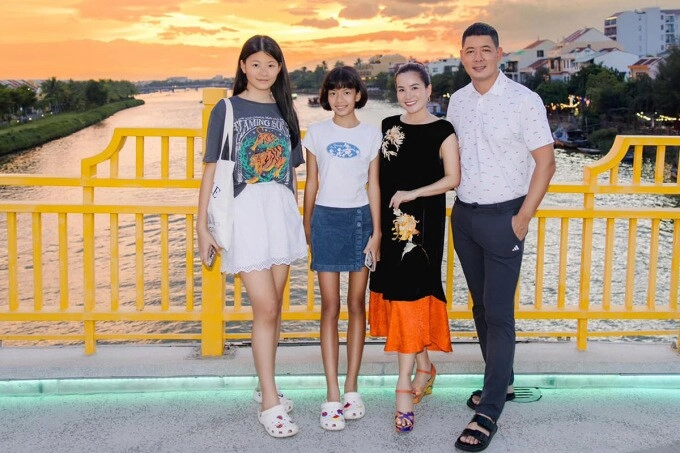 Hội công chúa nhà sao việt chưa đến tuổi trăng rằm đã to cao ngang mẹ con gái út hồng vân mũm mĩm dễ thương - 4