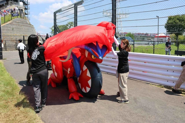Honda corridon - xe điện pokémon tự động lăn bánh trên đường đua suzuka 8 hours - 4