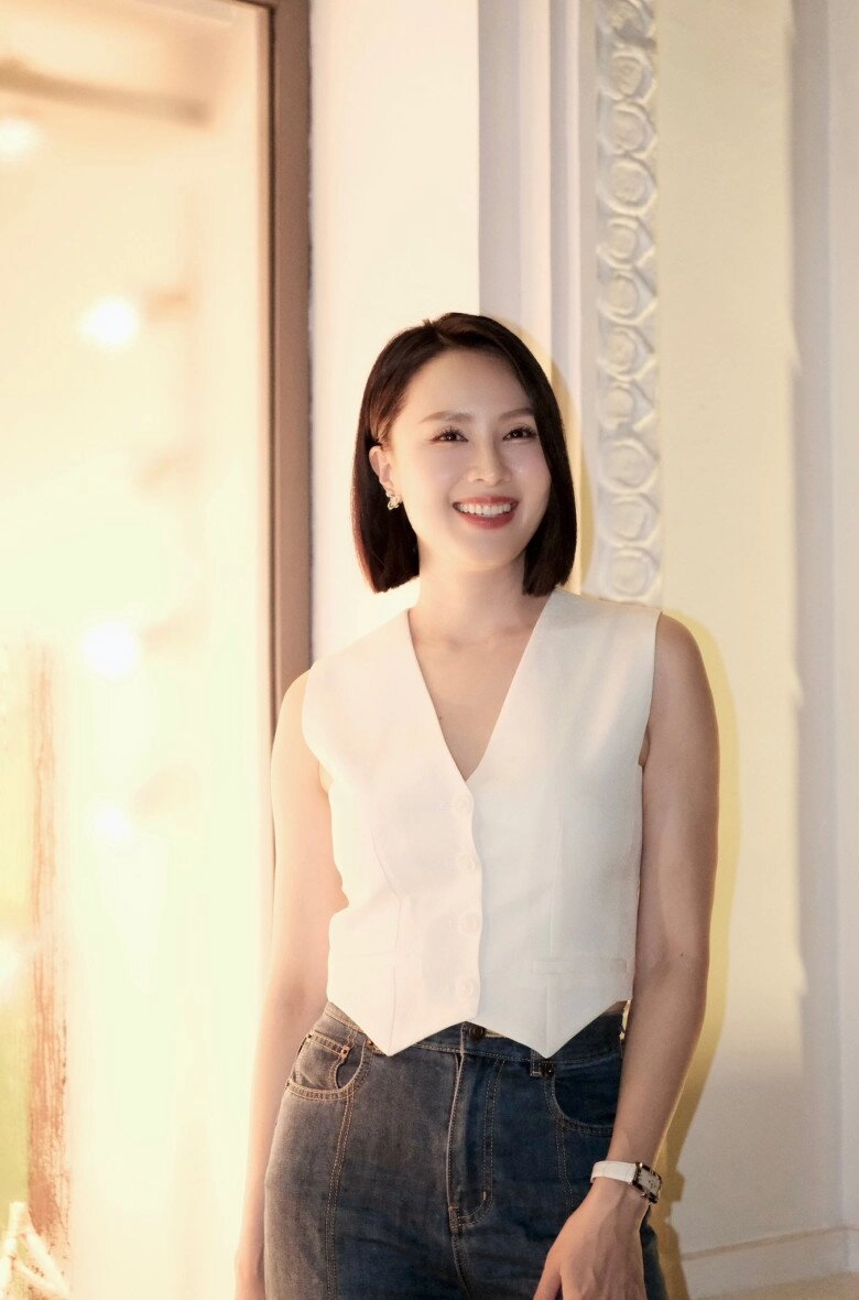 Hồng diễm tái xuất màn ảnh với diện mạo trẻ trung nhờ tóc mới chị em 40 muốn trẻ ra cả chục tuổi nên thử ngay - 3