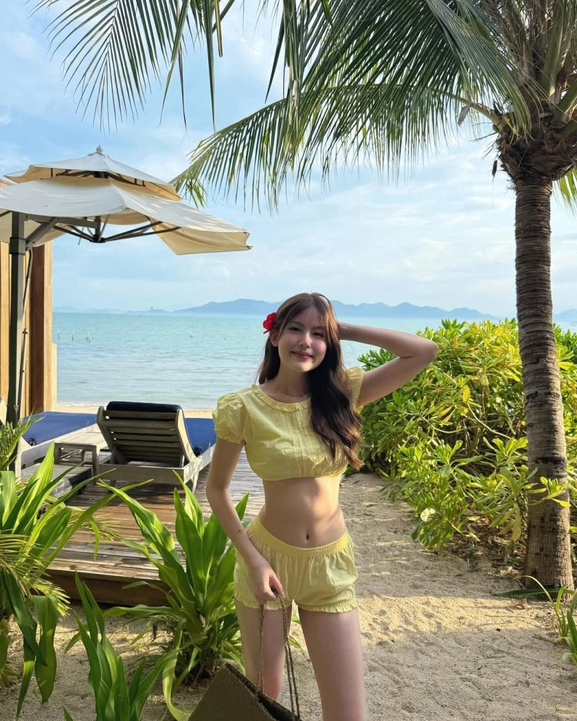Hot girl tăng mỹ hàn lên đồ khoe body căng đét vòng eo cực phẩm - 1