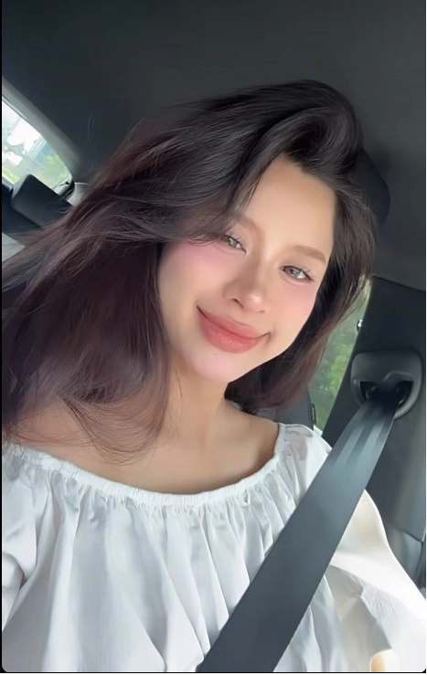 hot girl tạp hóa hàn hằng tái xuất với diện mạo lạ sau khi lấy chồng - 5