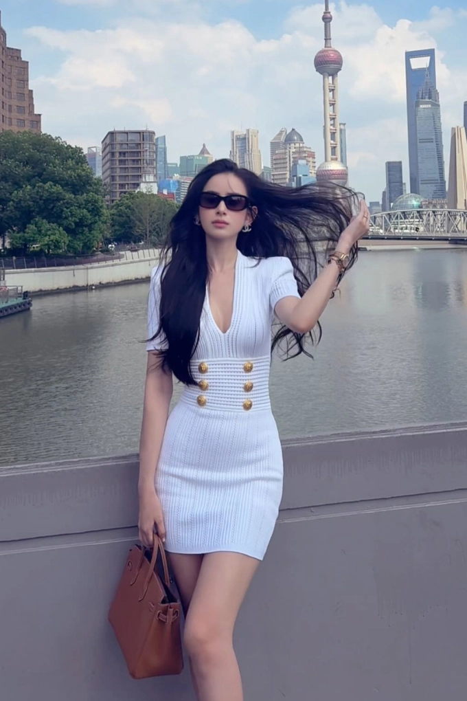 Hương liên phủ nhận dùng túi hermes nhái - 1