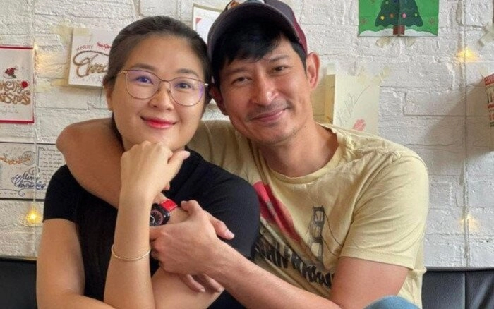 Huy khánh ngoại hình khác lạ đi tiễn vợ cũ và con gái rời việt nam luyến tiếc tạm biệt ái nữ là bản sao của bố - 11