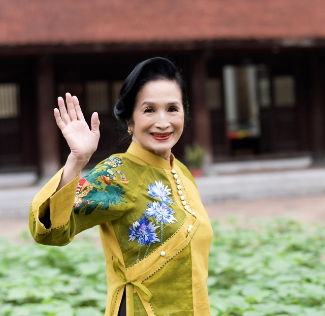 Huyền thoại nhan sắc có đôi mắt đẹp nhất việt nam được mệnh danh đẹp xuyên thế kỷ u90 vẫn thần thái - 11