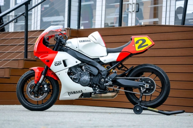 Huyền thoại rainey cầm lái chiếc yamaha xsr900 gp được trang bị y-amt - 4
