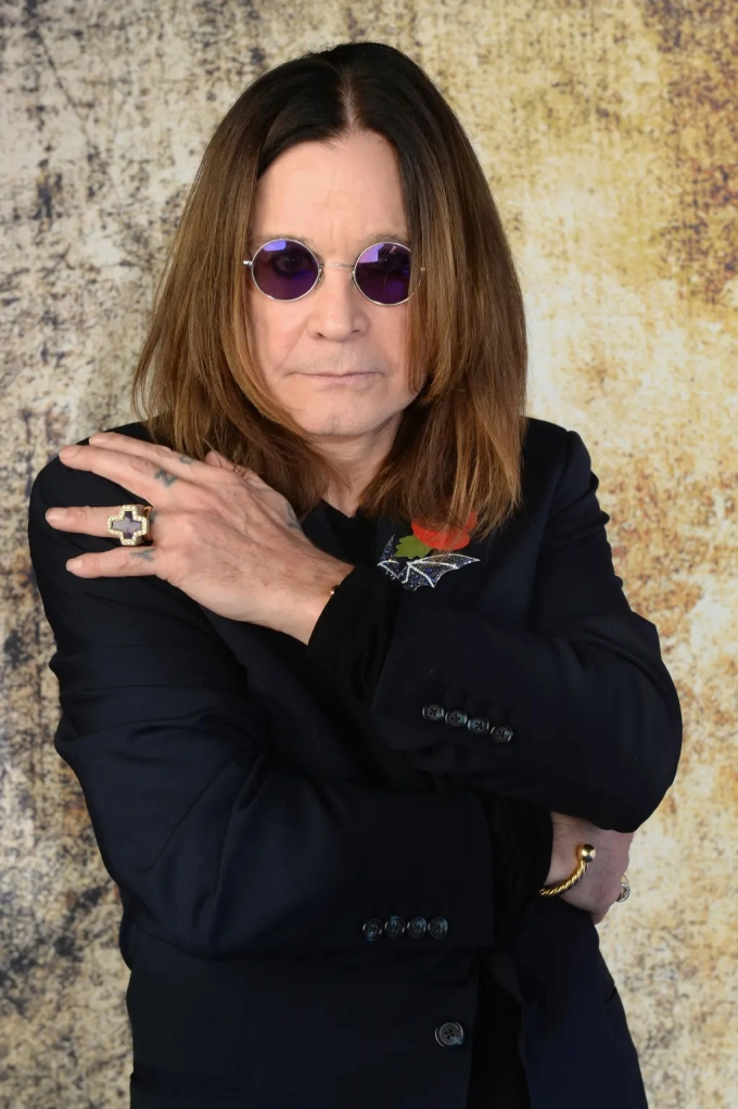 Huyền thoại rock ozzy osbourne qua đời ở tuổi 76 - 1