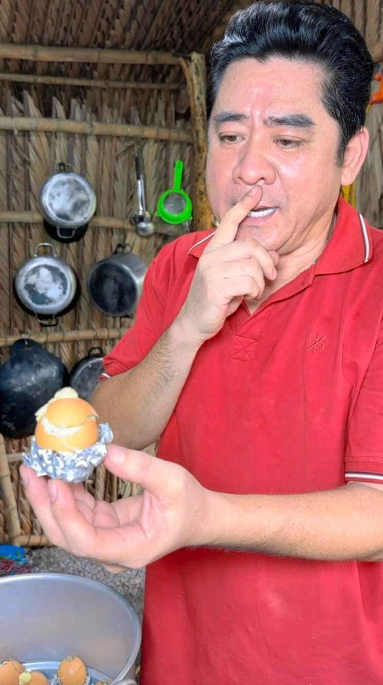 Huỳnh anh tuấn đính chính nguyên nhân đột quỵ - 2