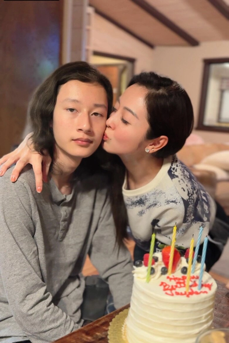 Jennifer phạm và chồng đại gia tổ chức sinh nhật đơn giản cho con gái ái nữ được ví như bản sao của mẹ hoa hậu - 14