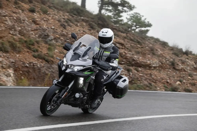 Kawasaki ninja 1100sx và versys 1100 cặp đôi máy bay mặt đất dành cho anh em đam mê touring - 4