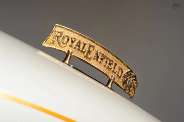 Khám phá chiếc royal enfield shotgun 650 dài 39 mét của kingston custom - 8
