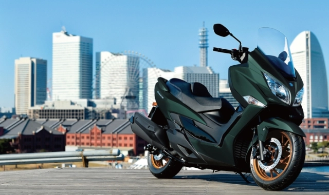Khám phá suzuki burgman 400 2026 với hệ thống treo sau siêu độc trong giới xe 2 bánh - 3