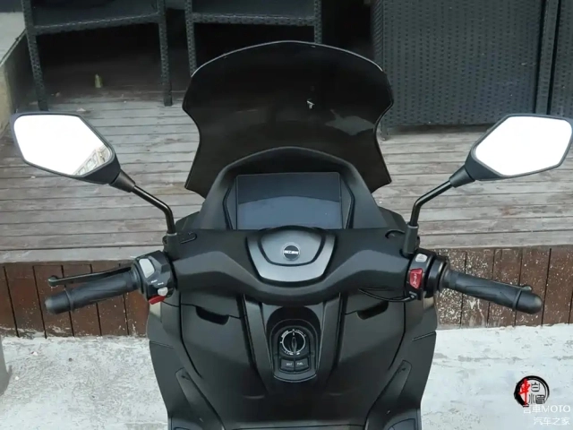 Khám phá xun 150 đối thủ nặng ký của honda pcx 160 có giá bán cực rẻ chỉ từ 38 triệu đồng - 4