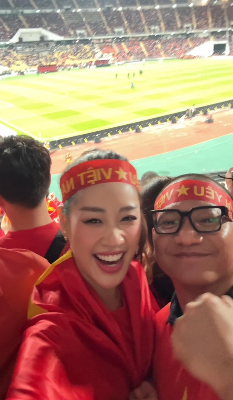 Khánh vân bị nói ồn như cái chợ trái ngược với giọng trầm của ông xã chồng hơn 17 tuổi răm rắp nghe lời vợ - 7