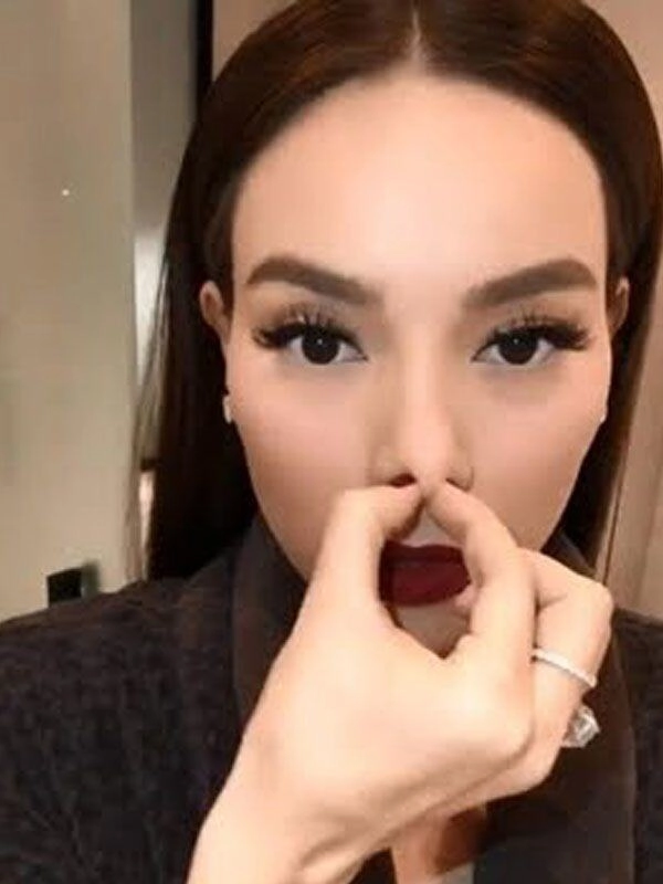 Khi các nữ ca sĩ việt bị dính tin đồn đập đi xây lại người thẳng thừng đáp trả người áp lực dần rời showbiz - 26