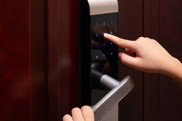 Khóa vân tay có an toàn hơn khóa chìa không sau khi nghe thợ khóa phân tích tôi nhận ra mình đã sai suốt 5 năm - 3