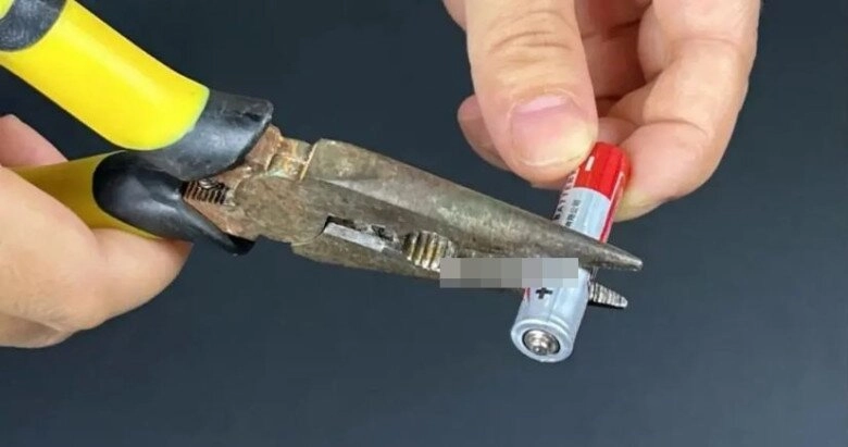 Không ngờ pin cũ lại có nhiều tác dụng đến vậy thật tiếc vì bao lâu nay tôi vứt nó - 4