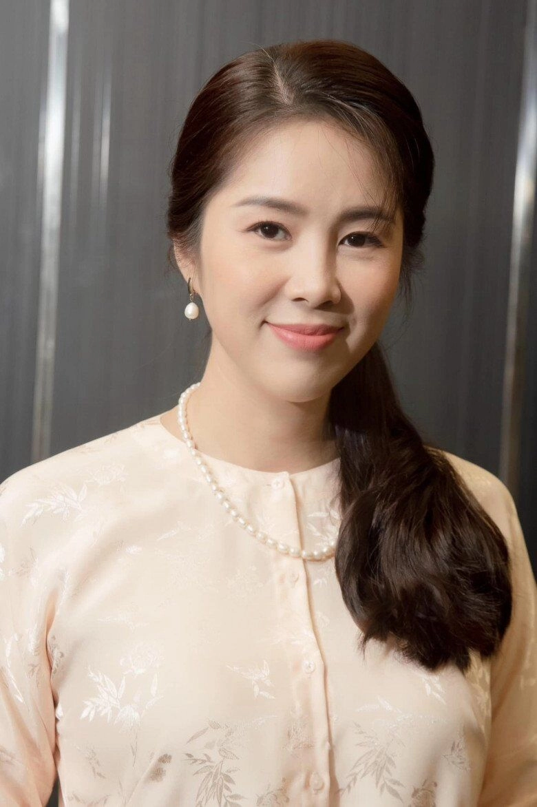 Không phải lần đầu cắt tóc nhưng đến tận bây giờ lê phương mới được khen sang như song hye kyo nhờ một thay đổi - 1