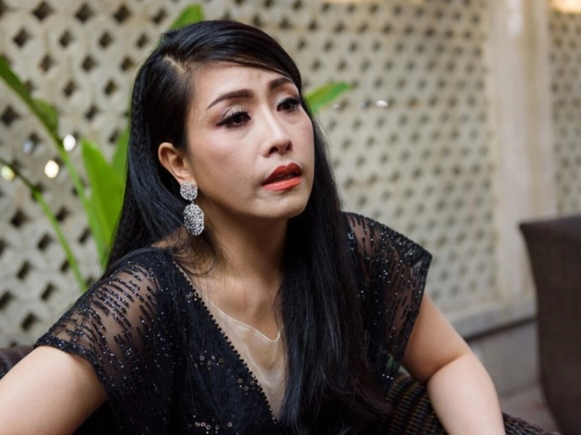 kiều nữ kiều oanh đổ vỡ vì bị phán khó làm mẹ nay gặp đúng người ngoài 40 đã chuyển hết tài sản cho con - 6
