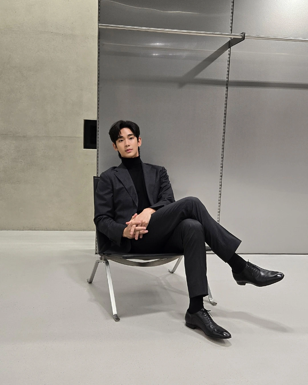 Kim soo hyun mất hết hình tượng từng nói móc sulli khi cô còn sống có sở thích chỉ yêu gái trẻ - 2