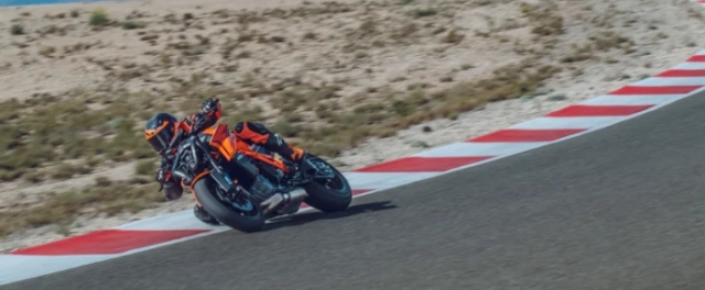 Ktm 1390 super duke r evo 2025 quái thú thông minh từ vườn cam đã trở lại - 6