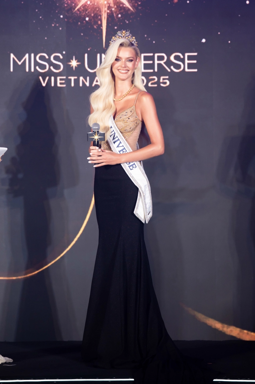 Kỳ duyên đọ sắc cùng miss universe 2024 visual ra sao mà cư dân mạng nhận xét cứ lúc quan trọng lại xu - 1
