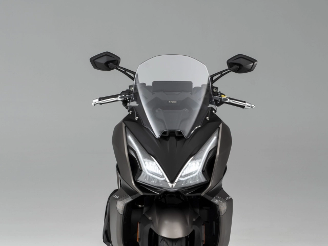 Kymco gt 350i 2024 khẳng định vẻ đẹp đẳng cấp xứng tầm với đấng mày râu - 1