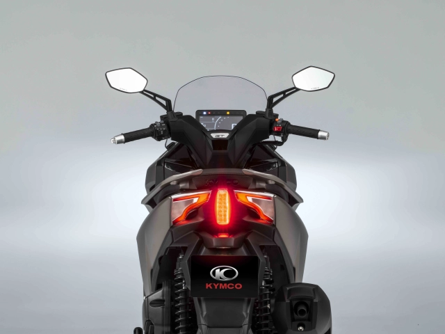 Kymco gt 350i 2024 khẳng định vẻ đẹp đẳng cấp xứng tầm với đấng mày râu - 4