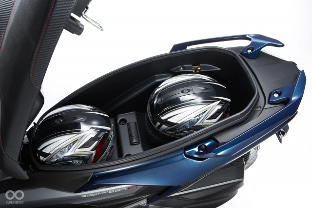 Kymco gt 350i 2024 khẳng định vẻ đẹp đẳng cấp xứng tầm với đấng mày râu - 8