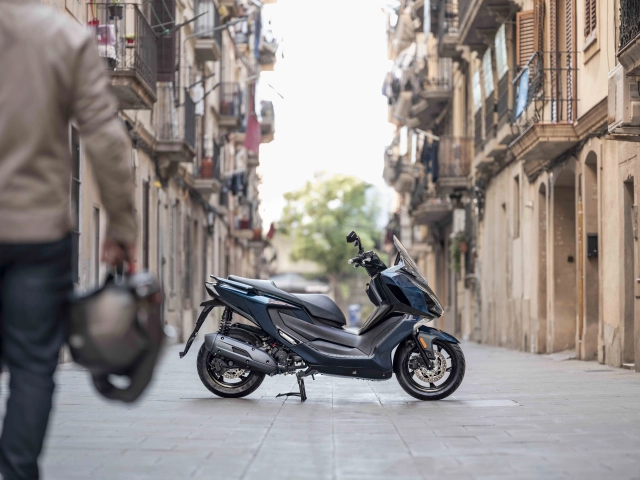 Kymco gt 350i 2024 khẳng định vẻ đẹp đẳng cấp xứng tầm với đấng mày râu - 20