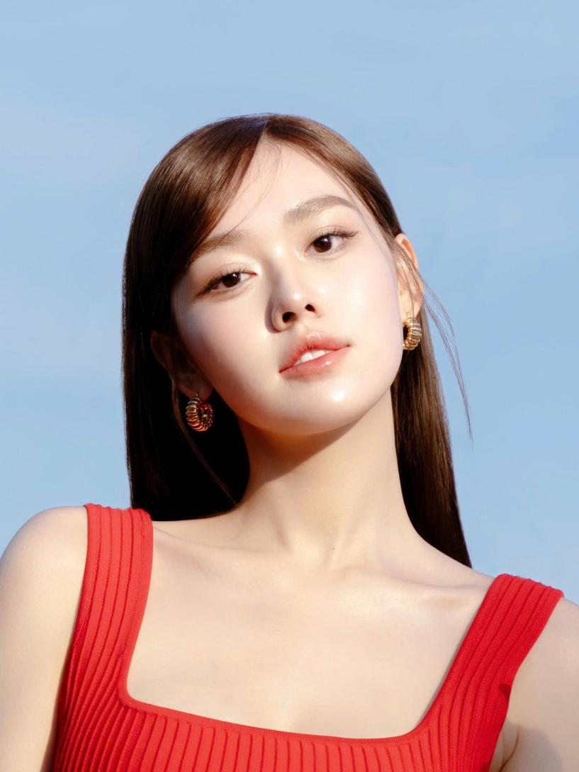 Làm mẹ trẻ nhất showbiz tường san đẹp rực rỡ như nàng thơ - 10
