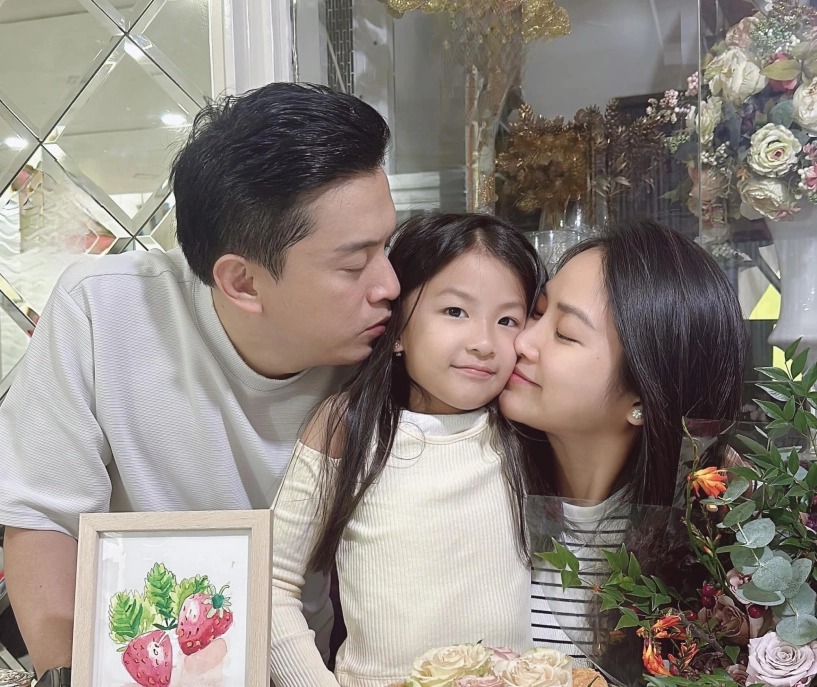 Phản ứng của lam trường trước nghi vấn lên chức bố lần 3 ở tuổi ngoài 50 sắp đón con thứ 2 với vợ kém 17 tuổi - 5