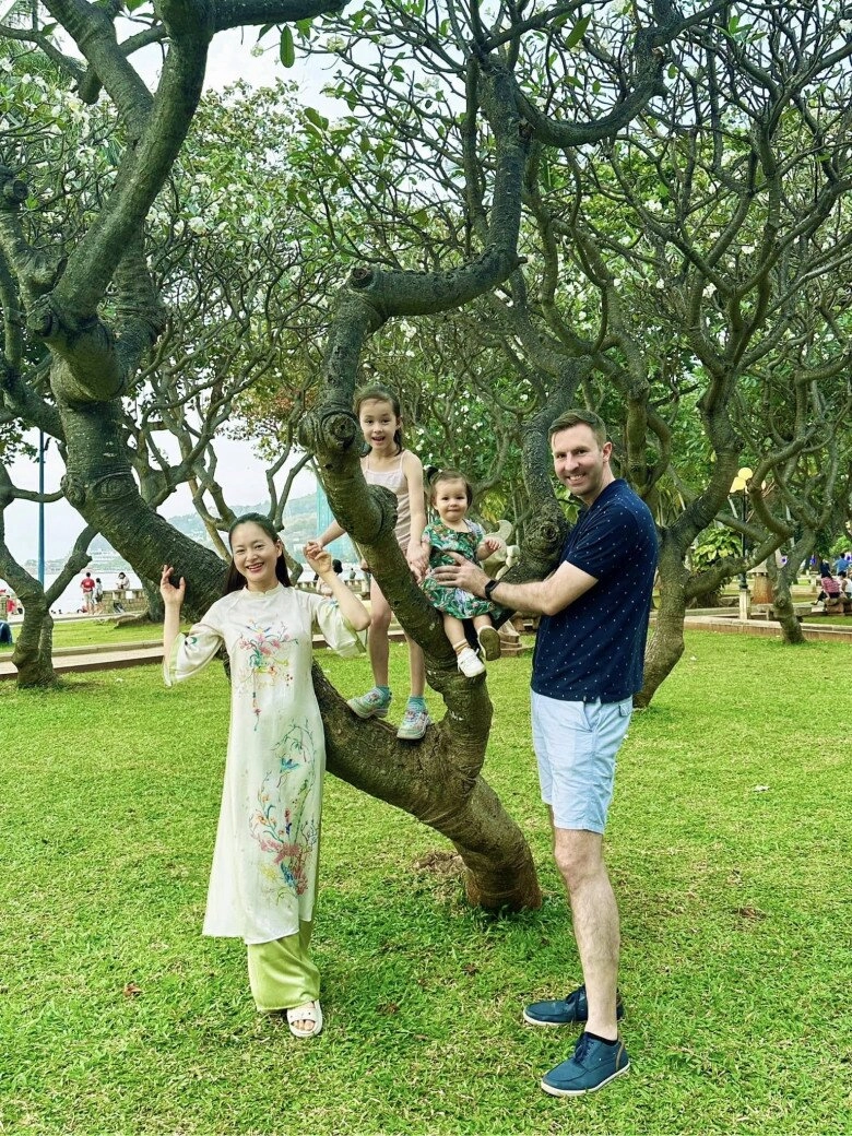 Lan phương bán căn nhà ở đà nẵng khi ly hôn không có gì kìm hãm giờ thoải mái thể hiện vẻ quyến rũ - 4