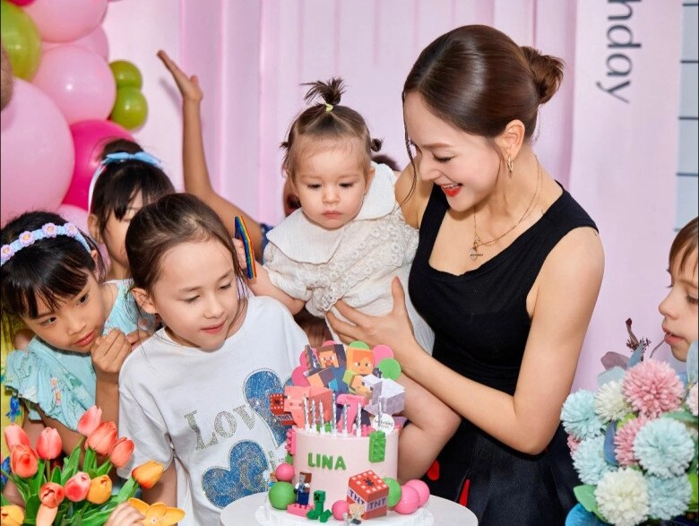 Lan phương tiến hành ly hôn đơn phương kiệt quệ vì chồng tây không đồng cảm khóc nhiều vẫn cố nuôi 2 con - 10
