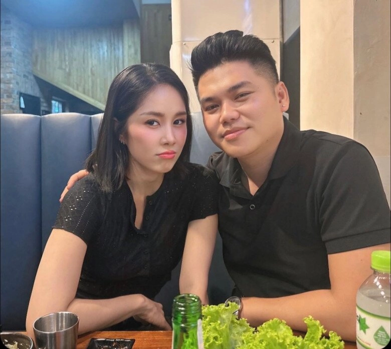 Lê phương được chồng trẻ chi tiền cho đi du lịch khoe con trai riêng như khổng lồ bên em gái nửa huyết thống - 8