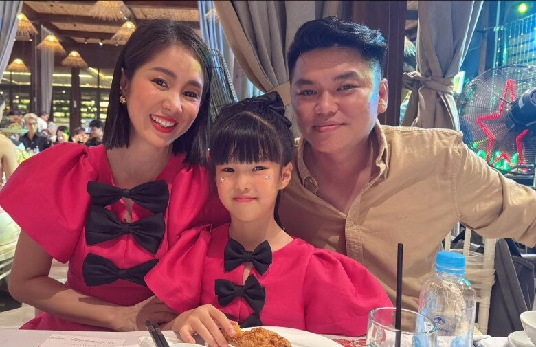 Lê phương hỏi chồng trẻ trung kiên rằng không yêu em thì yêu ai lên tiếng về tin đồn bỏ về nhà mẹ đẻ - 5