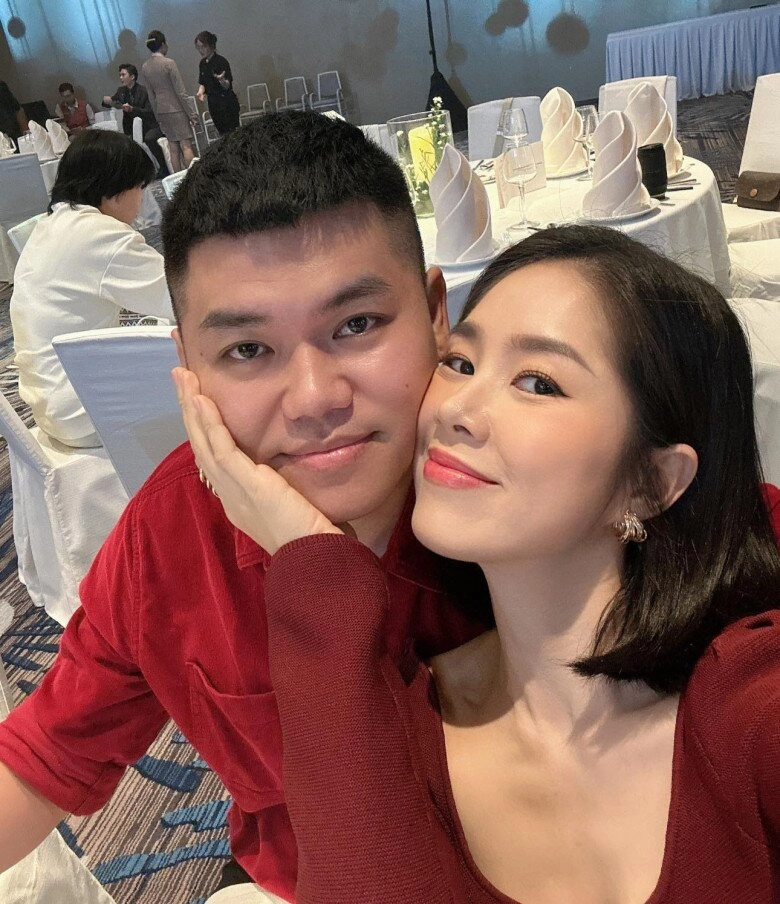 Lê phương khoe ảnh hồi mới 20 tuổi đẹp rạng rỡ chồng trẻ trung kiên bình luận lúc này anh mới học lớp 8 - 6