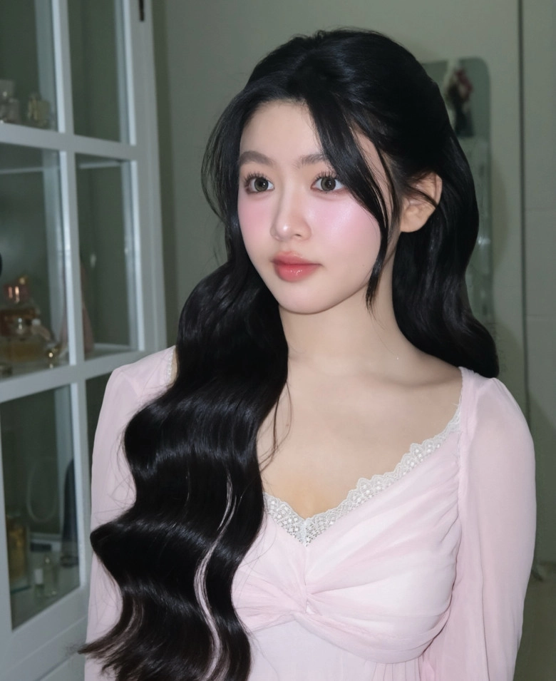 Lọ lem con gái quyền linh mặc đồ xuyên thấu khoe eo bé xíu dân tình tiếc hùi hụi vì không đi thi hoa hậu - 9