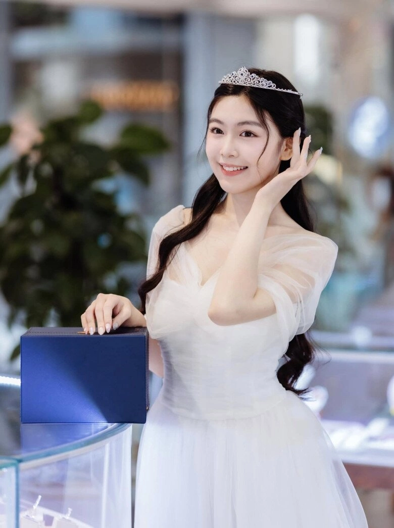 Lọ lem nhà mc quyền linh tậu xe sang giá chục tỷ ở tuổi 19 nói rõ số tiền mua xe từ đâu mà có - 12