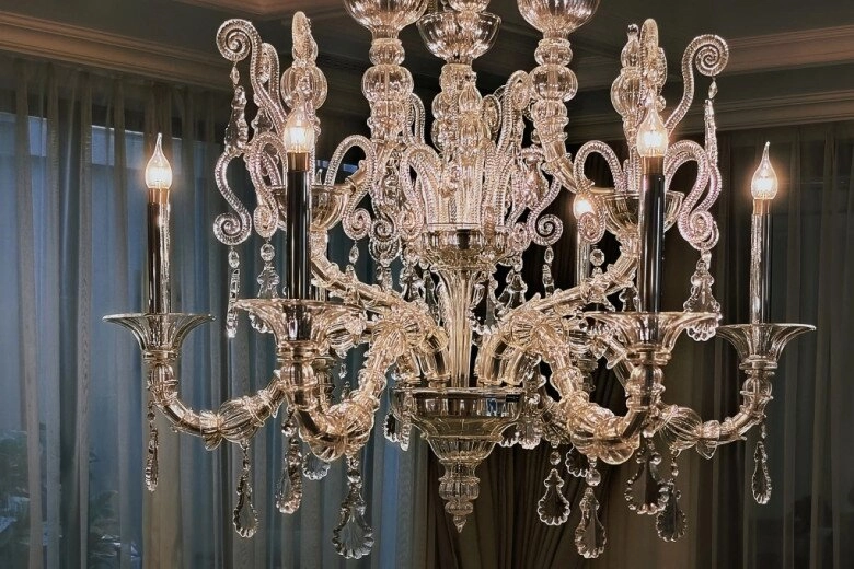 lóa mắt với nội thất xa hoa trong cơ ngơi của lệ quyên nữ ca sĩ phản pháo khi bị cho là khoe giàu - 5