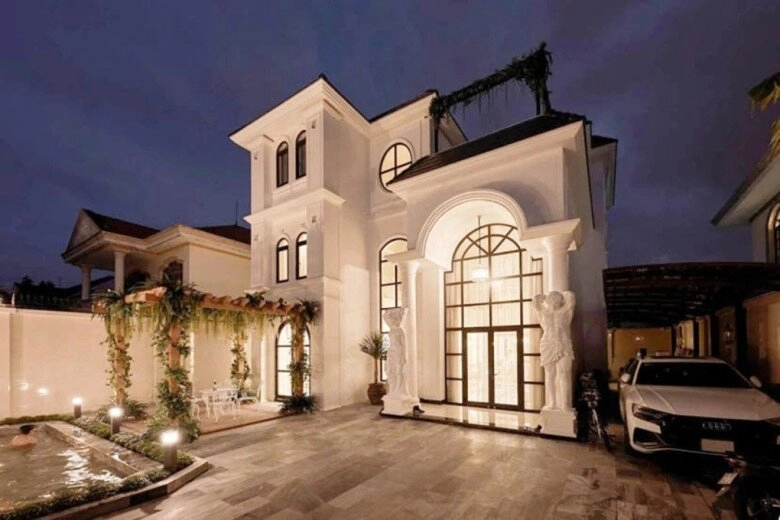 lóa mắt với nội thất xa hoa trong cơ ngơi của lệ quyên nữ ca sĩ phản pháo khi bị cho là khoe giàu - 10