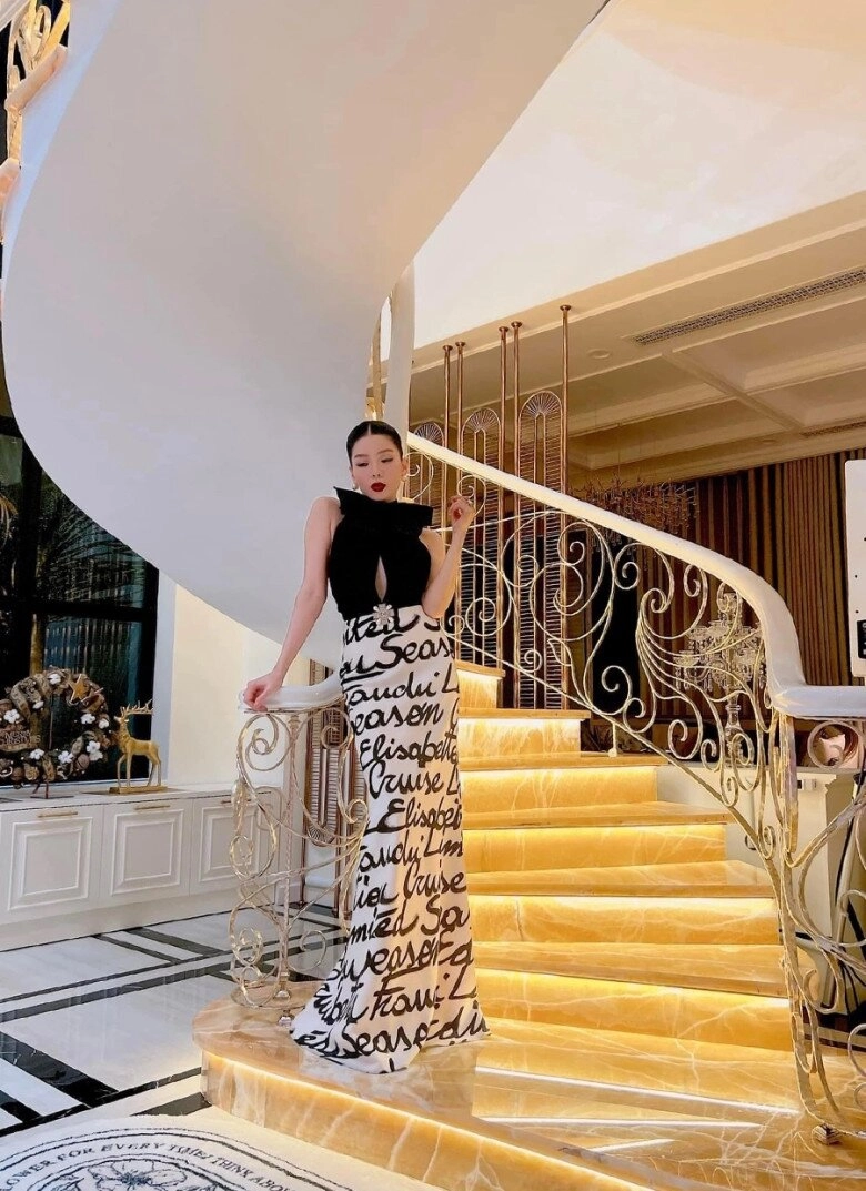 lóa mắt với nội thất xa hoa trong cơ ngơi của lệ quyên nữ ca sĩ phản pháo khi bị cho là khoe giàu - 12