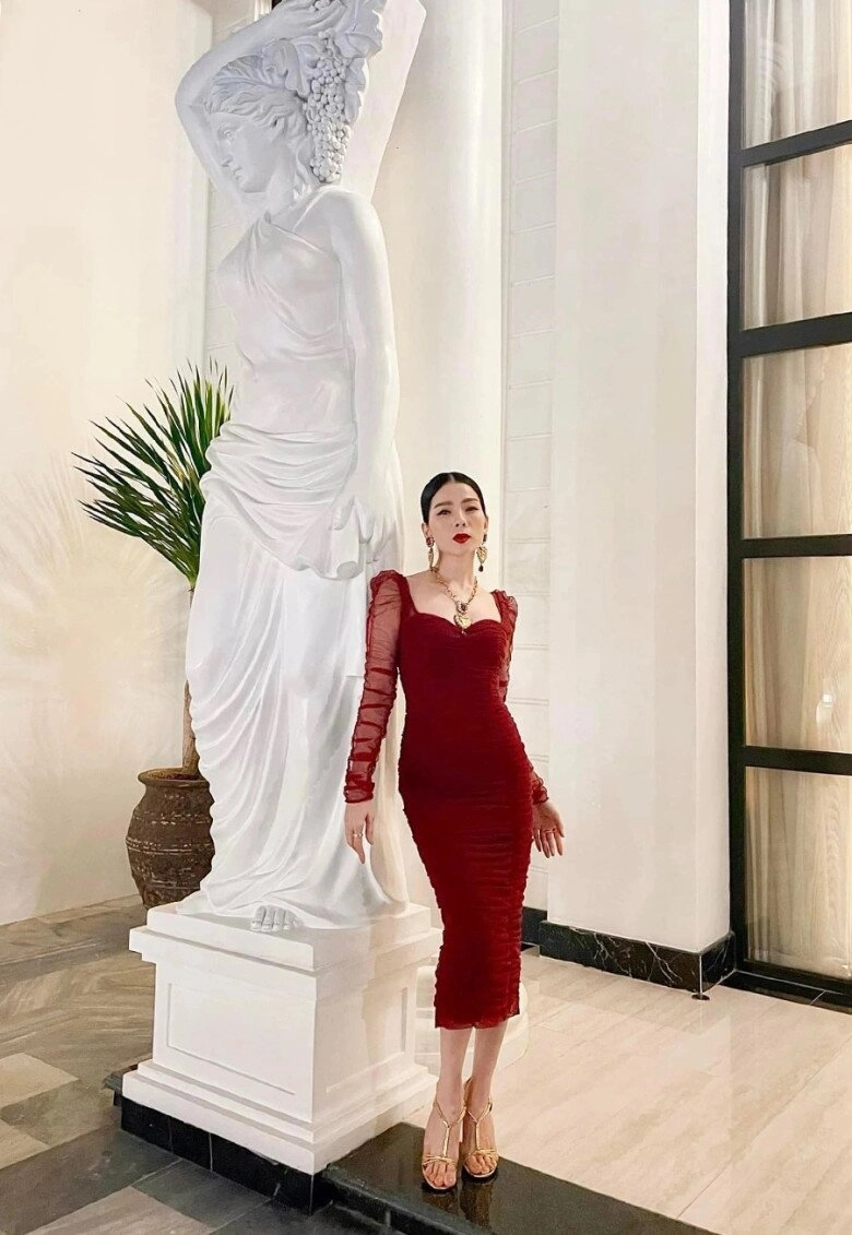 lóa mắt với nội thất xa hoa trong cơ ngơi của lệ quyên nữ ca sĩ phản pháo khi bị cho là khoe giàu - 15