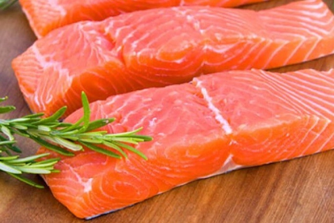 Loại cá tốt nhất thế giới ở việt nam hay cho mèo ăn là cá hồi cho nhà bình dân vì vừa rẻ vừa giàu dha - 1