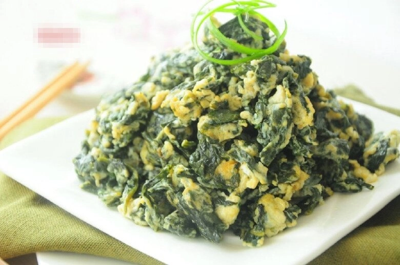 Loại rau giàu cả sắt lẫn canxi tưởng chỉ xào tỏi mới ngon ai ngờ nấu chung với trứng lại hấp dẫn bổ dưỡng thế này - 9