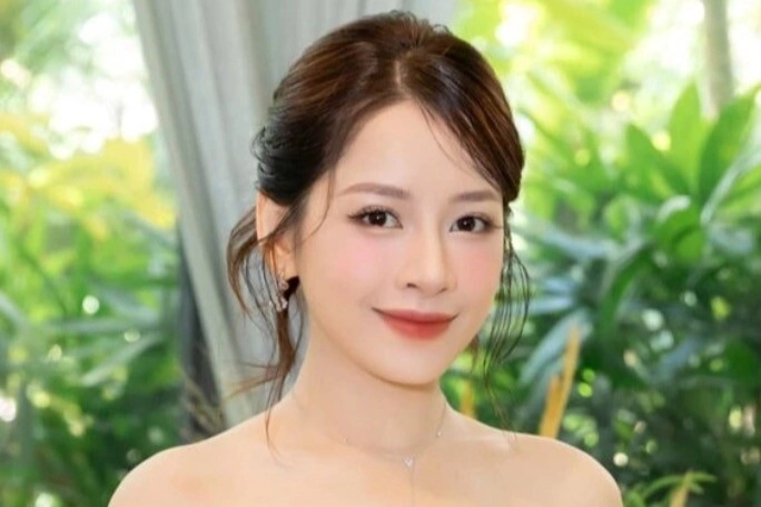 Lối sống như phú bà của sao nữ việt kiếm tiền tỷ mỗi tháng điện thoại nạm kim cương thích ăn hiếp chồng ceo - 4