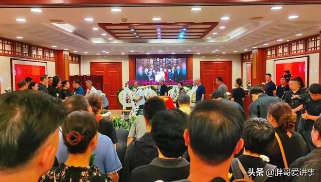 Lục tiểu linh đồng đến viếng phật tổ như lai chu long quảng - 1